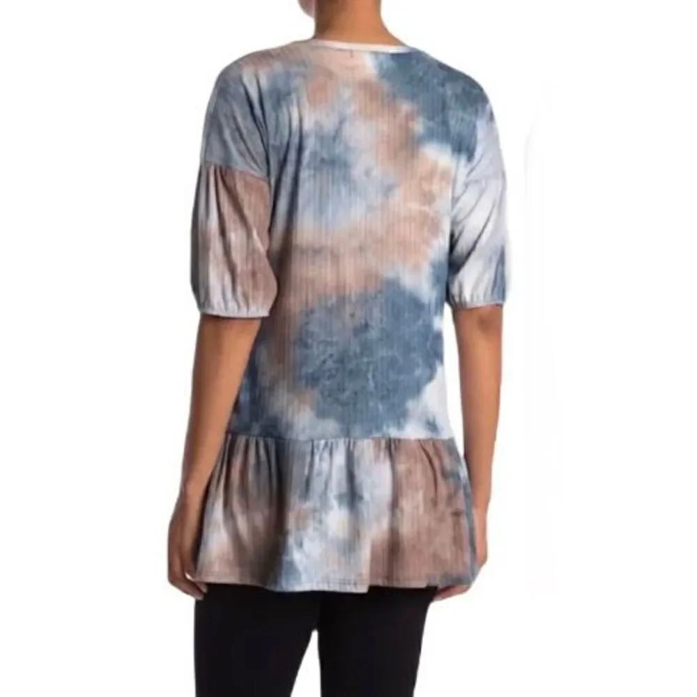 Velvet Torch Peplum Tunic Top - Picture 2 of 8